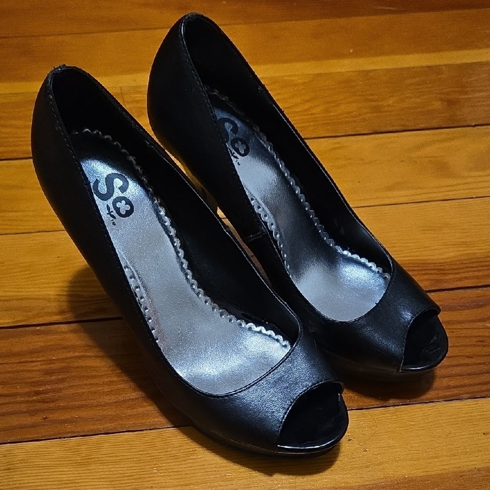 So Women's Black Peep Toe Heels